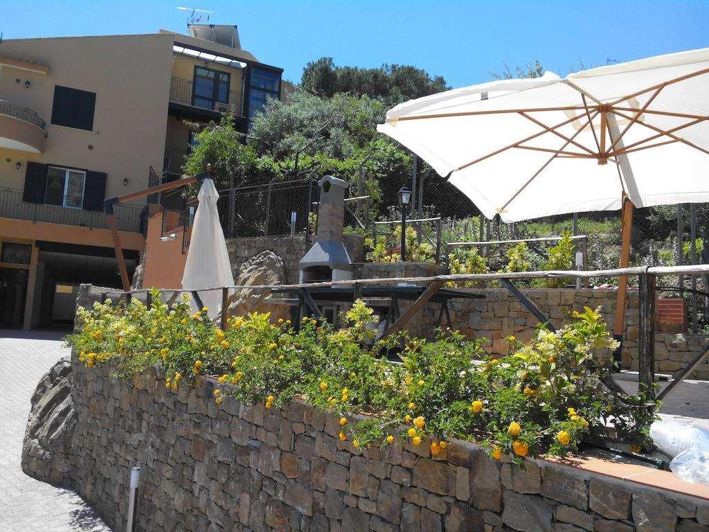 Villa Santa Barbara Cefalù Restaurant bilde